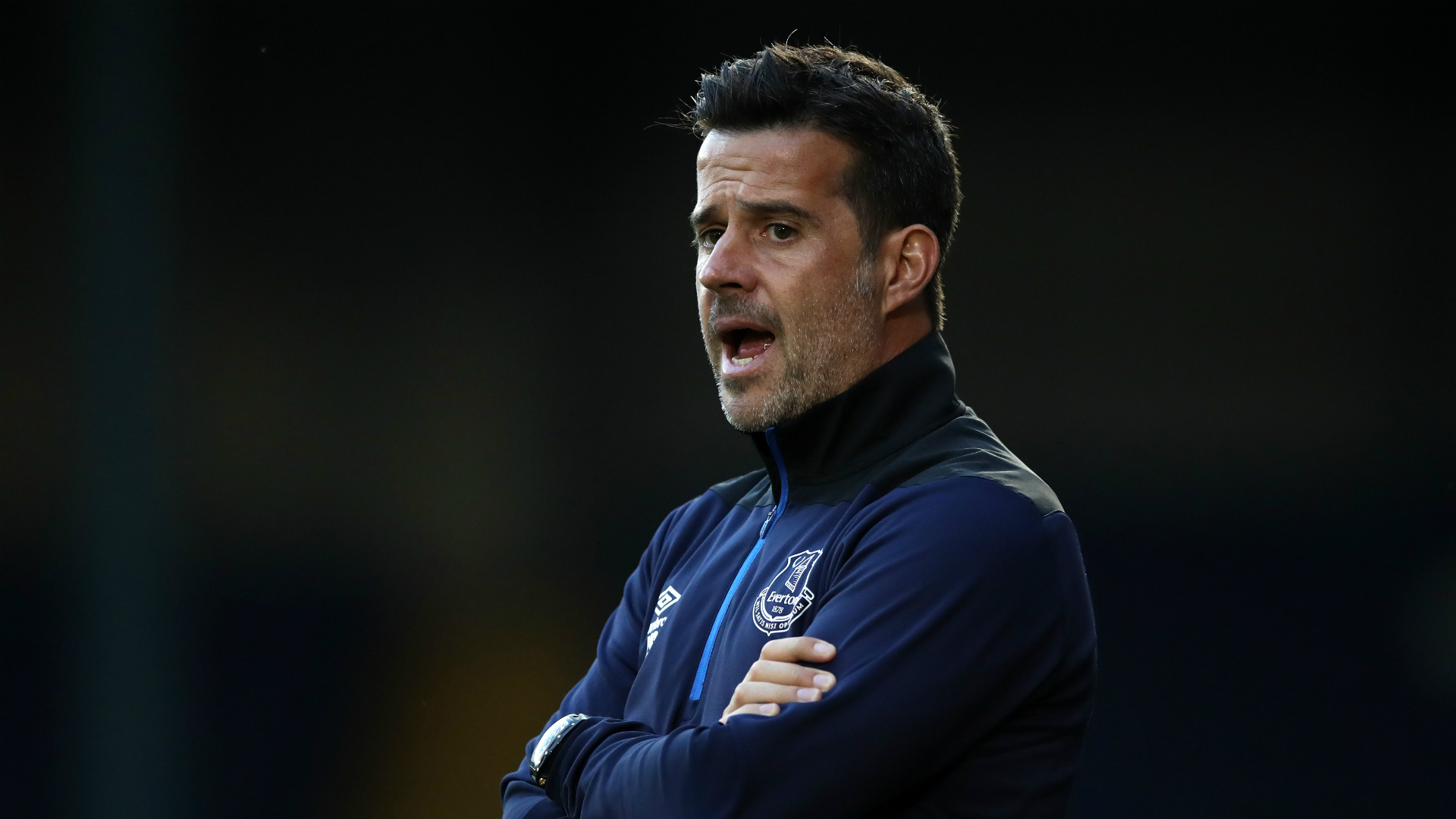 他的动作不 他的动作不